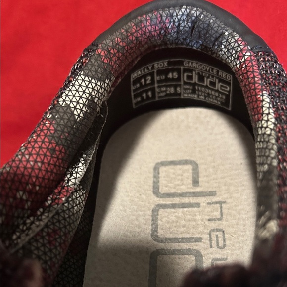 Hey Dude Wally Shoes in Red and Black Men’s size 12 good condition - Picture 9 of 15